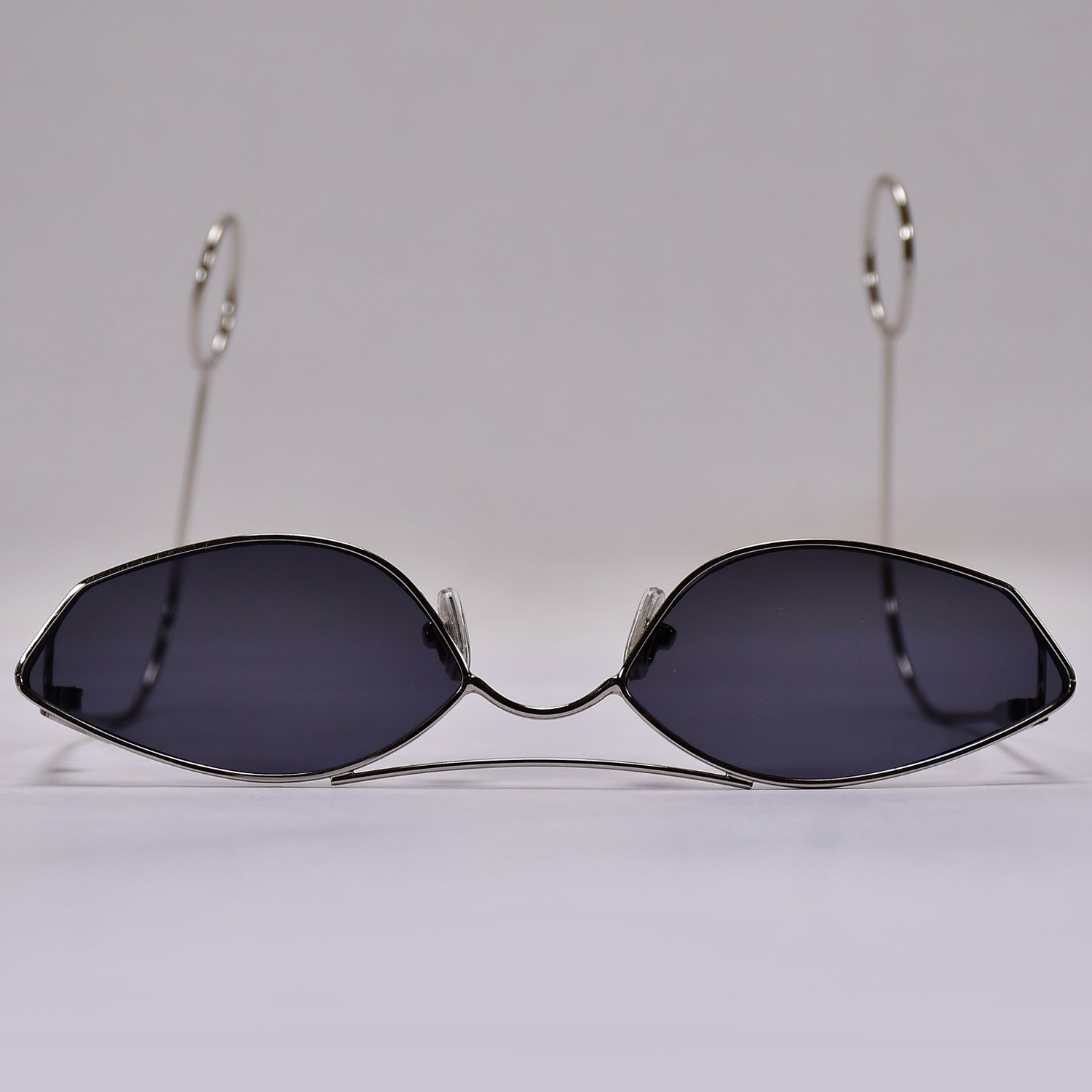 EYE SUNGLASS NEW DESIGN FOR Men & Women Use (1 PCS )