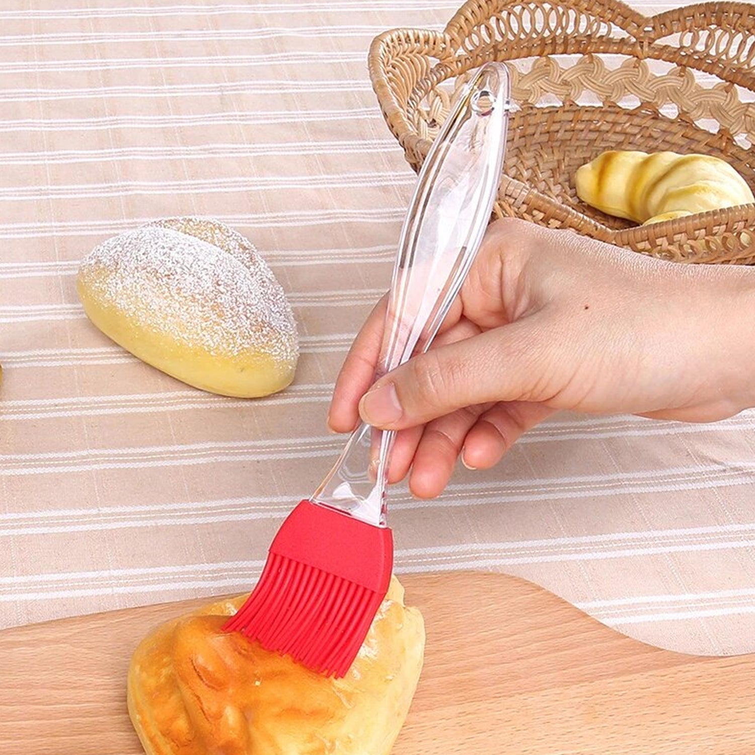 Spatula and Pastry Brush for Cake Mixer