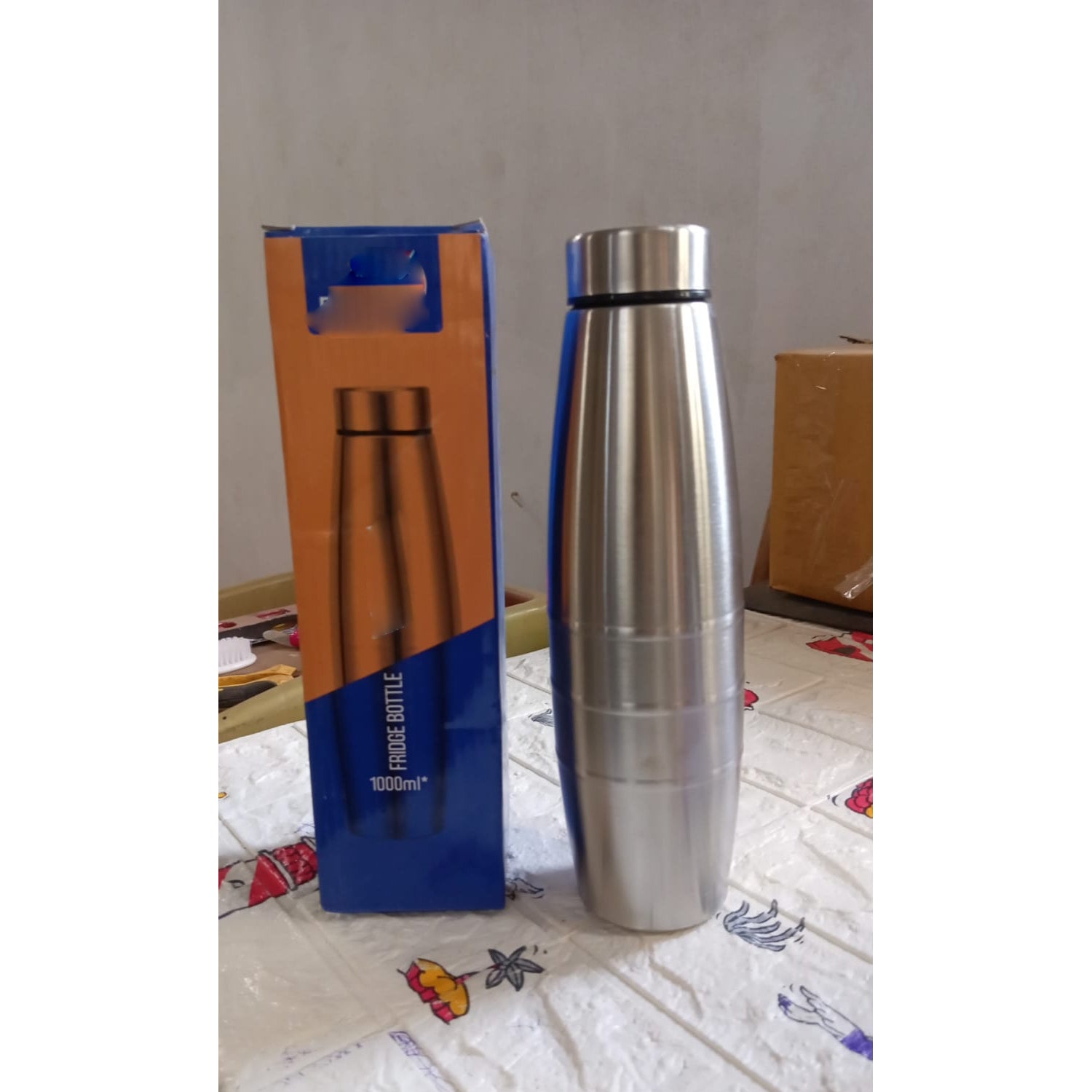 Stainless Steel Sports Water Bottles, BPA Free and Leak Proof Cap and Steel Bottle silver, Steel fridge Bottle For office/Gym/School 1000 Ml