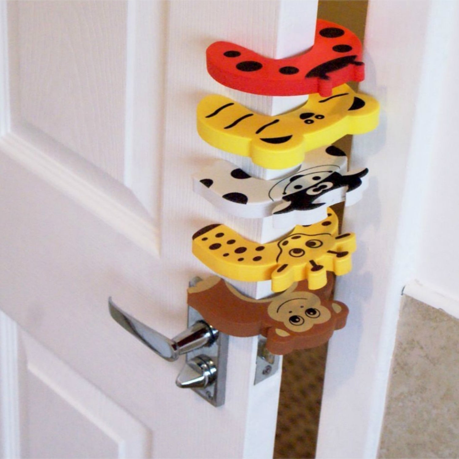 1 Pc Mix Door Stopper used in all kinds of household and official places specially, for controlling motion of doors.