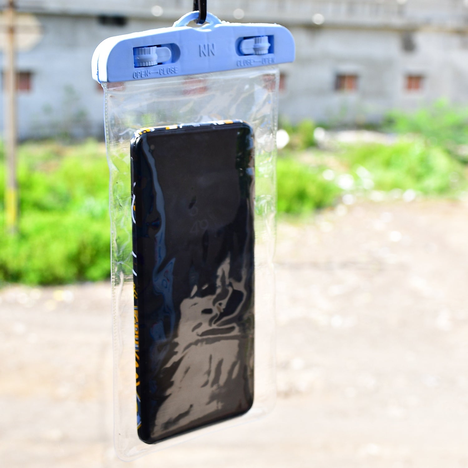 Mobile Waterproof Sealed Transparent Plastic Bag / Pouch Cover for All Mobile Phones