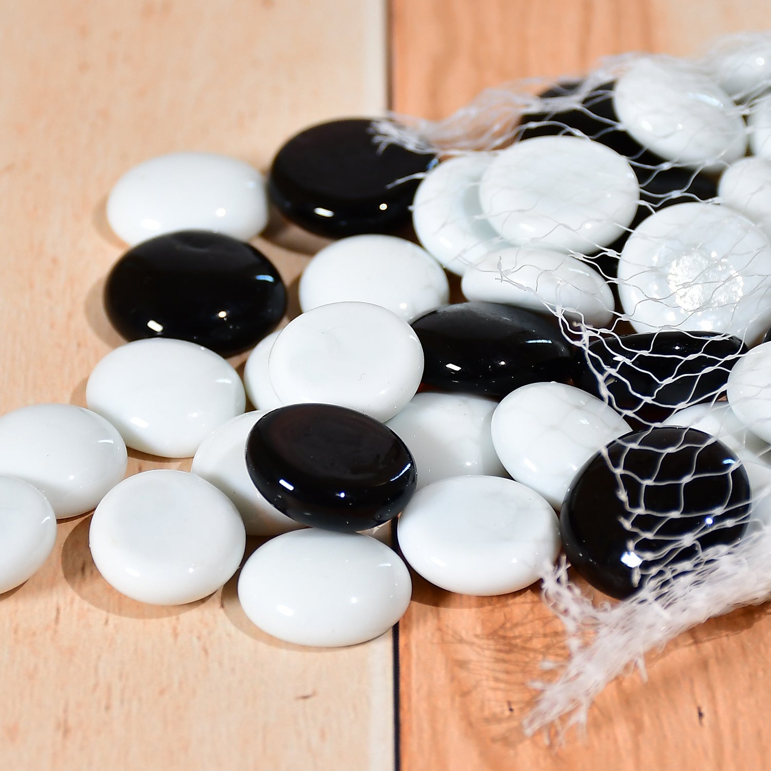 Glass Gem Stone, Flat Round Marbles Pebbles for Vase Fillers, Attractive pebbles for Aquarium Fish Tank.