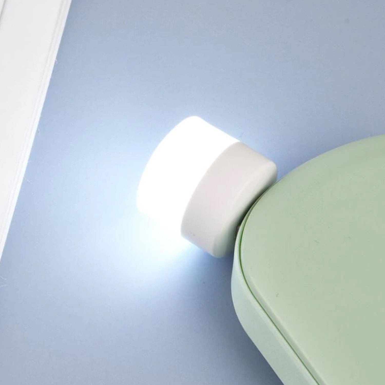 USB LED LAMP Night Light, Plug in Small Led Nightlight Mini Portable for PC and Laptop.