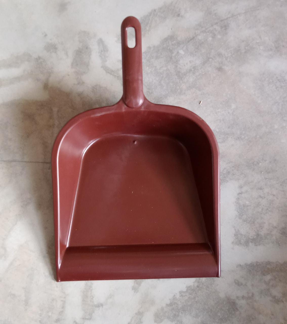 Durable Multi Surface Plastic Dustpan with Handle