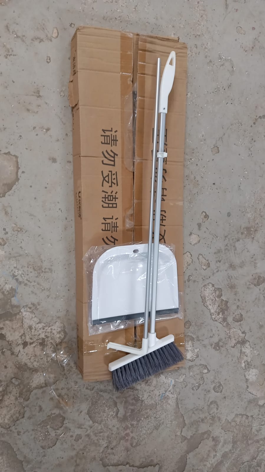 Broom and Dustpan Cleaning Set Long Handled Dustpan and Brush Handle Dust Pan Broom Sweeper Long Handle Broom and Dustpan Set for Kitchen,Home,Lobby Schools,Hospital etc.