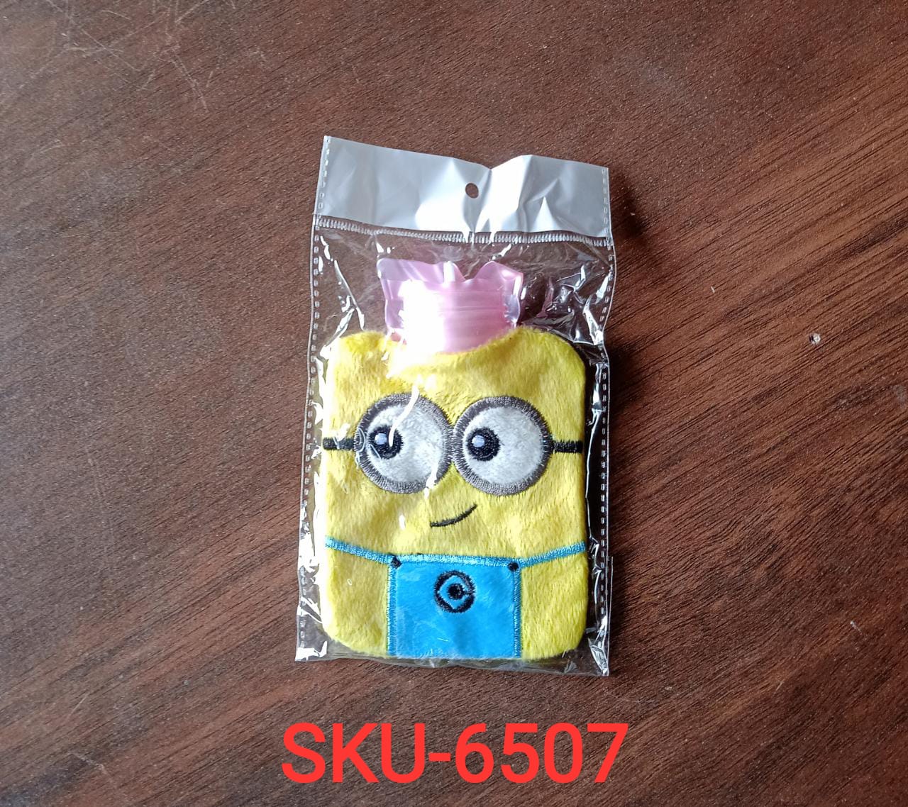 2Eye Minions small Hot Water Bag with Cover for Pain Relief, Neck, Shoulder Pain and Hand, Feet Warmer, Menstrual Cramps.